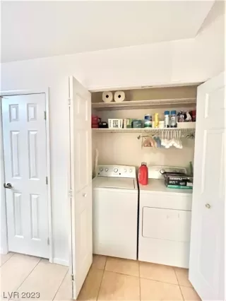 Photo #1: 2504265 Listing 