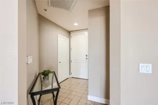 Photo #4: 2504268 Listing 