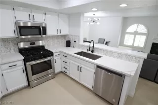 Photo #4: 2504269 Listing