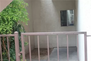 Photo #1: 2504276 Listing 