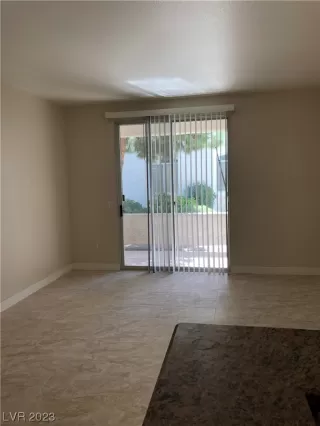 Photo #4: 2504276 Listing 