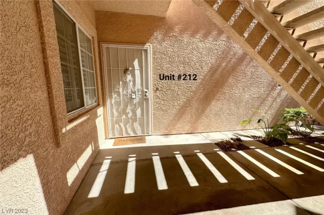 MLS: 2504277 Condo For Sale