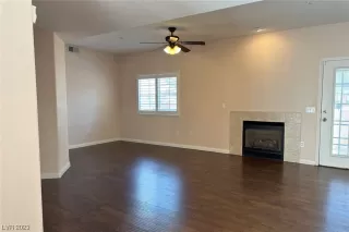 Photo #2: 2504277 Listing 
