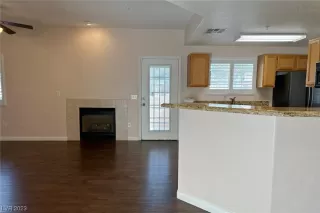 Photo #4: 2504277 Listing 