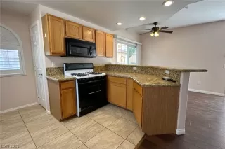 Photo #5: 2504277 Listing 
