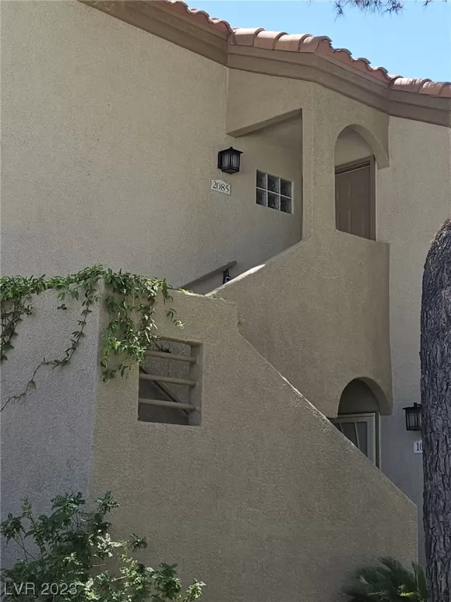 MLS: 2504287 Condo For Sale