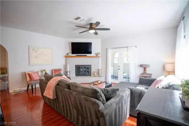 MLS: 2504290 Condo For Sale