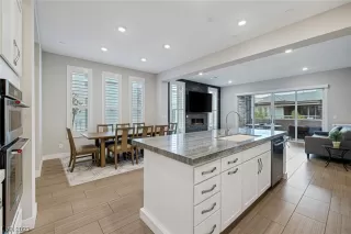 Photo #6: 2504353 Listing 