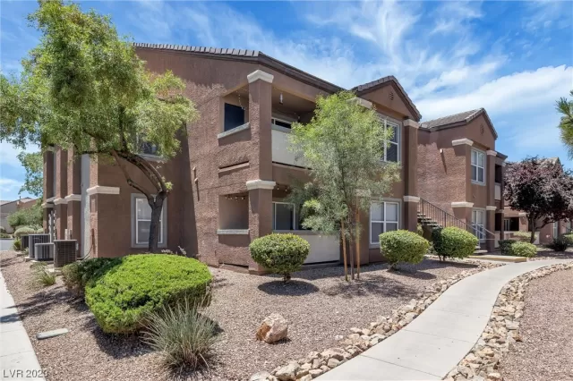 MLS: 2504354 Condo For Sale