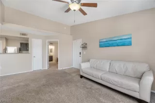 Photo #5: 2504354 Listing