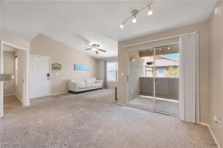 Photo #6: 2504354 Listing