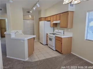 Photo #6: 2504372 Listing 