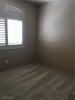 Photo #2: 2504426 Listing 