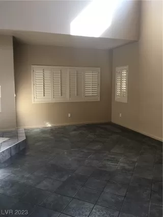 Photo #5: 2504426 Listing 