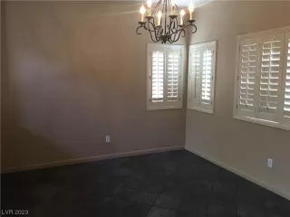 Photo #6: 2504426 Listing 