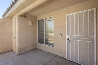 Photo #4: 2504468 Listing 