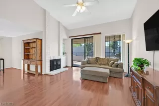 Photo #4: 2504474 Listing 