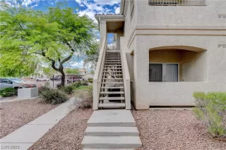 Photo #3: 2504492 Listing