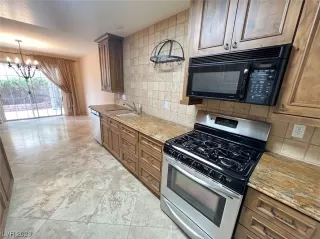 Photo #5: 2504504 Listing 