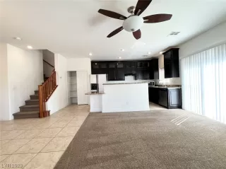 Photo #4: 2504508 Listing 