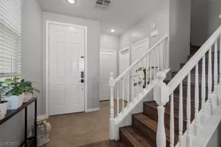 Photo #3: 2504520 Listing 