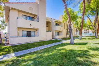 Photo #1: 2504580 Listing 