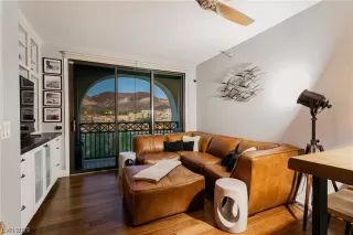 Photo #1: 2504594 Listing 