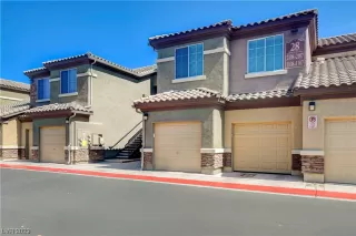 Photo #1: 2504615 Listing 