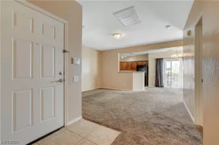 Photo #5: 2504615 Listing 