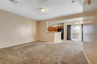 Photo #6: 2504615 Listing 