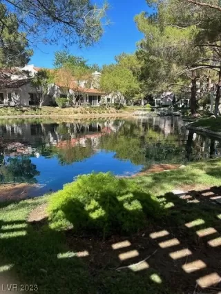 Photo #2: 2504649 Listing 