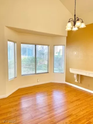 Photo #3: 2504649 Listing 