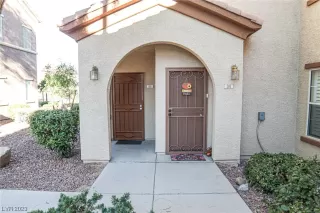 Photo #1: 2504660 Listing