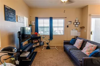 Photo #3: 2504660 Listing