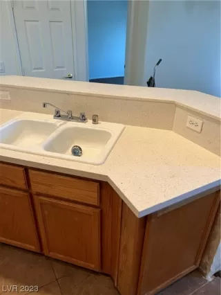 Photo #6: 2504708 Listing 