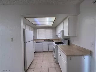 Photo #2: 2504722 Listing 