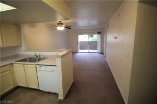 Photo #3: 2504726 Listing 