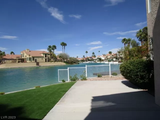 MLS: 2504794 Condo For Sale