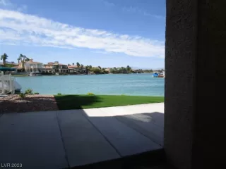 Photo #2: 2504794 Listing 