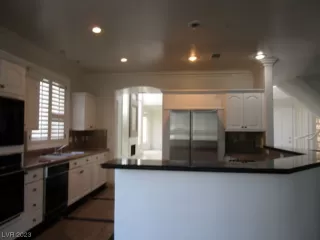 Photo #4: 2504794 Listing 