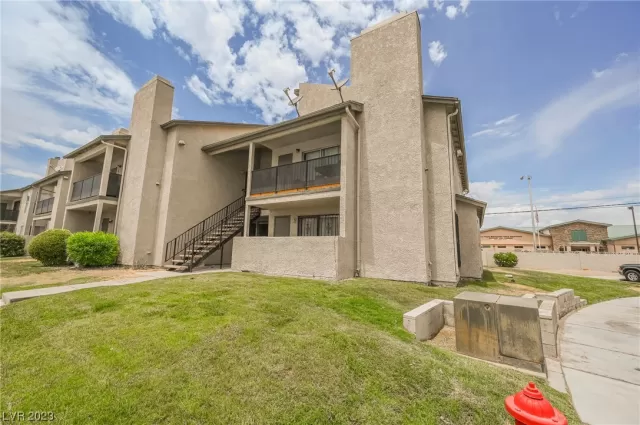 MLS: 2504817 Condo For Sale