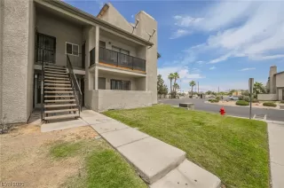 Photo #3: 2504817 Listing 