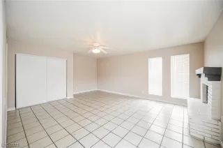 Photo #5: 2504817 Listing 