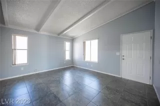 Photo #4: 2504818 Listing 