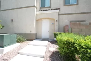 Photo #1: 2504826 Listing 