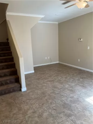 Photo #5: 2504826 Listing 