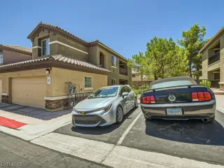 Photo #3: 2504836 Listing