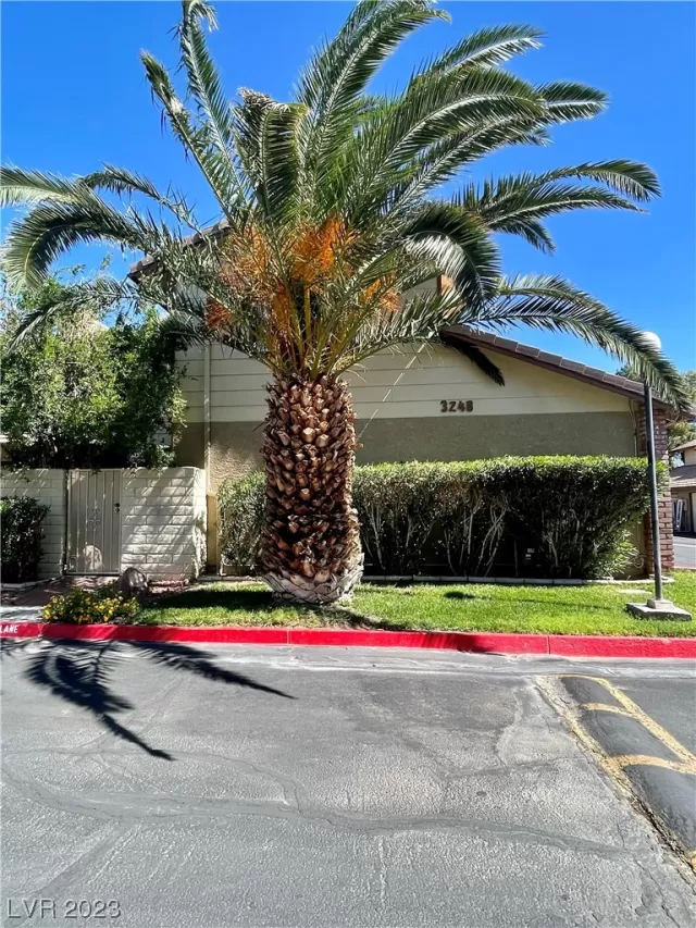 MLS: 2504849 Condo For Sale