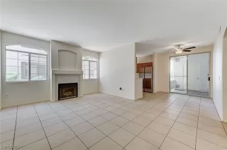 Photo #6: 2504850 Listing