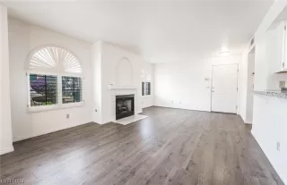 Photo #4: 2504864 Listing